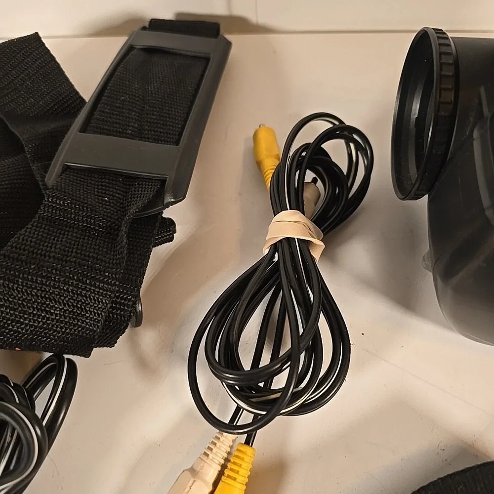 PANASONIC Palmcorder PV-IQ204 VHS-C Color Video Camcorder Tested With Power Cord